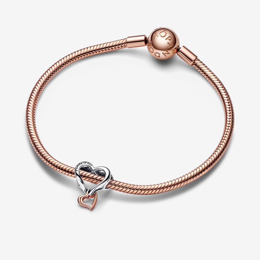 Charm Coração Infinito vazado de dois tons