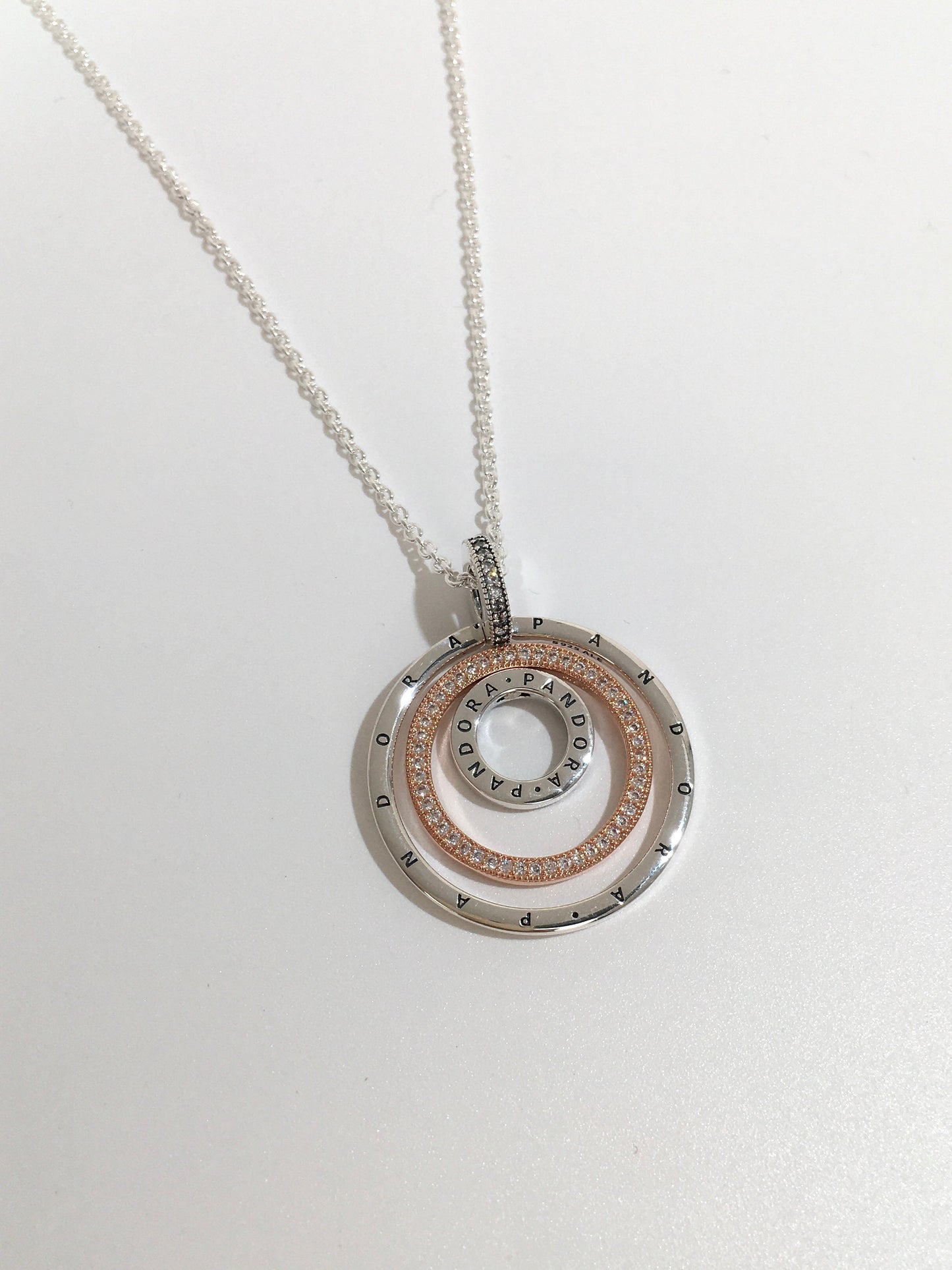 Colar Signature Circulo em Dois tons