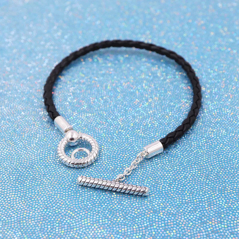 Pulseira de Couro e Fecho em T
